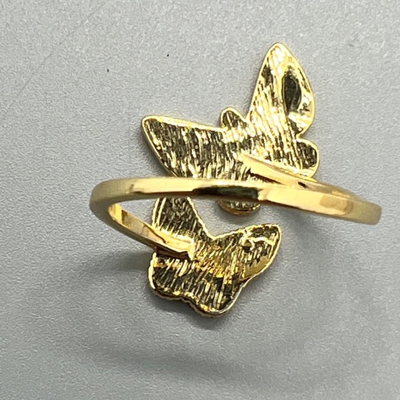 Charter Club Cubic Zirconia & MOP Double Crossover Butterfly Ring - Picture 4 of 8